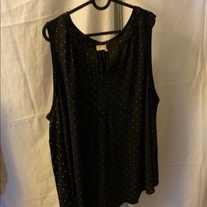Loft Plus Dotted Split Neck Shell Top size 26